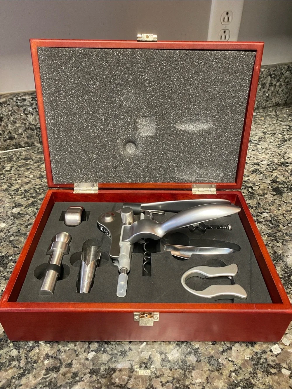 AMPERSAND AVE Red Wood Corkscrew Boxed Set